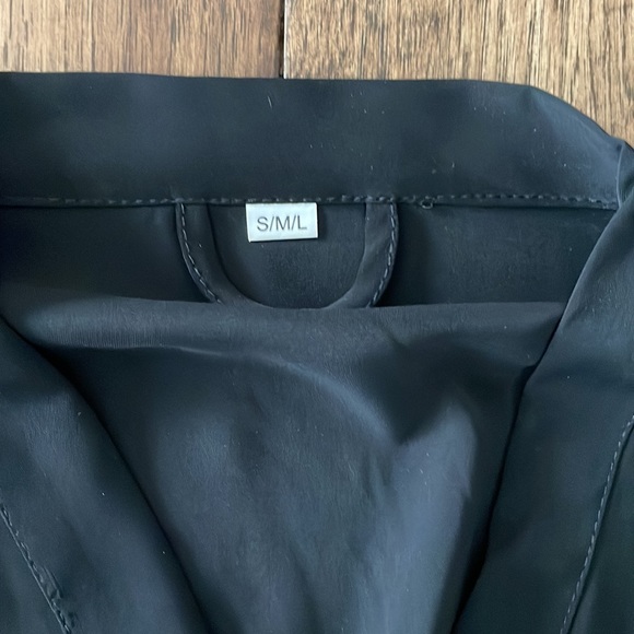 Black Robe WORN ONCE - Picture 4 of 5